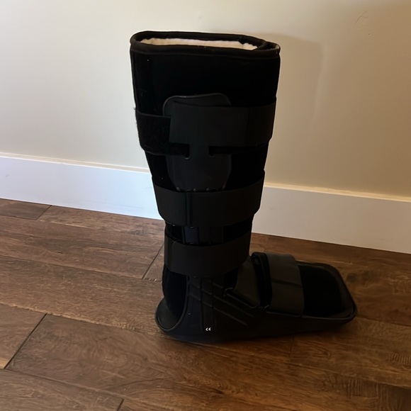 Like New Unisex Adult DJ Orthopedic Black Full Foot Cast Walking Boot - Picture 2 of 12